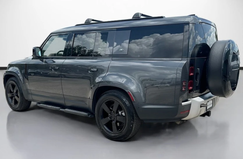 2023 Land Rover Defender L663 - Image 5 of 15