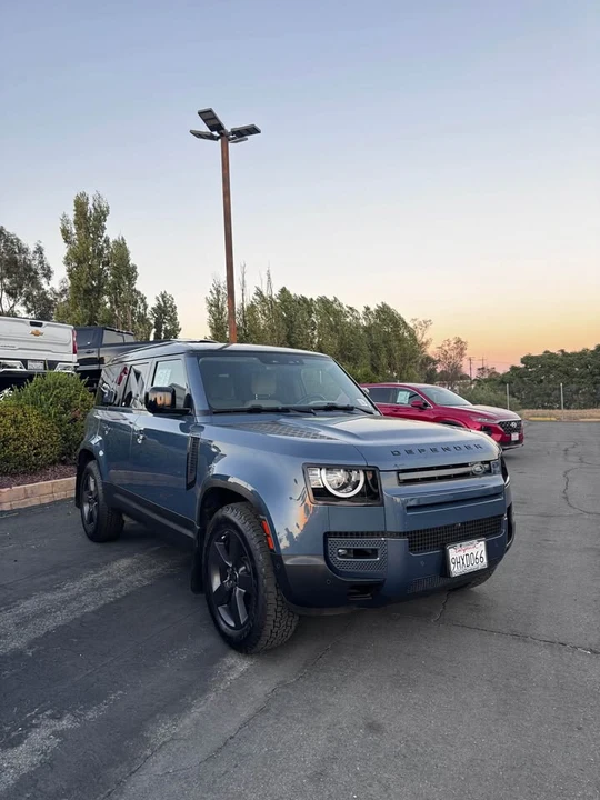 2023 Land Rover Defender L663 - Image 2 of 10