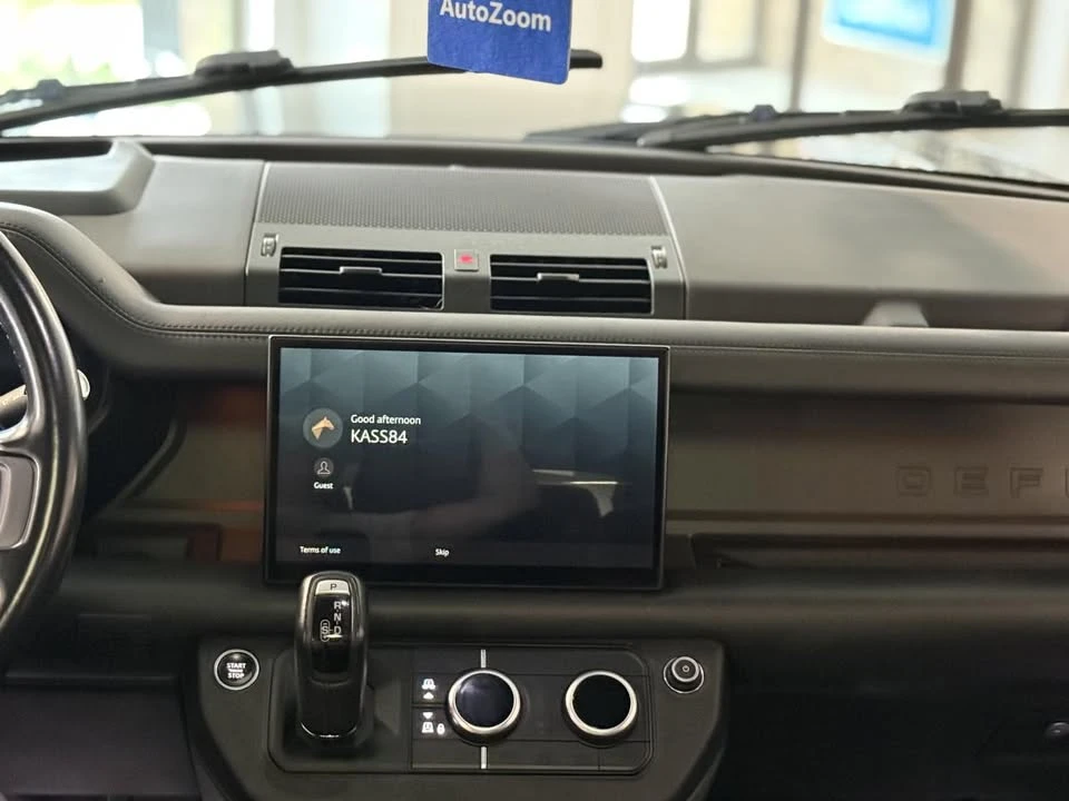 2023 Land Rover Defender L663 - Image 14 of 16
