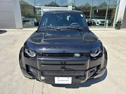 2023 Land Rover Defender 110 V8