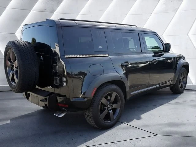 2023 Land Rover Defender V8 - Image 5 of 20