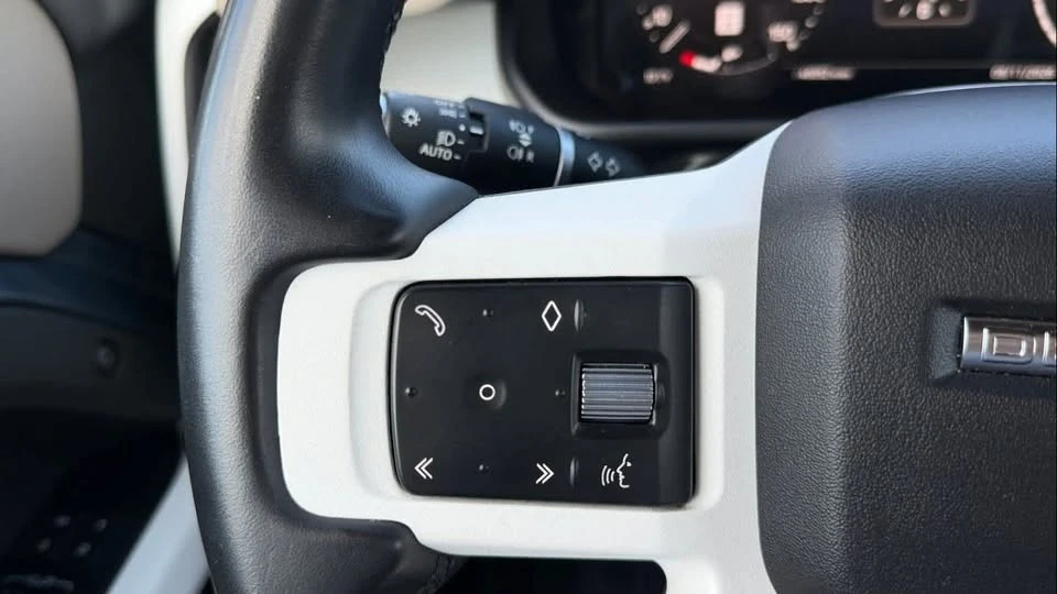 2023 Land Rover Defender L663 - Image 15 of 20