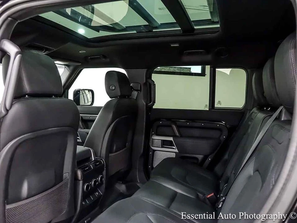2023 Land Rover Defender L663 - Image 15 of 20