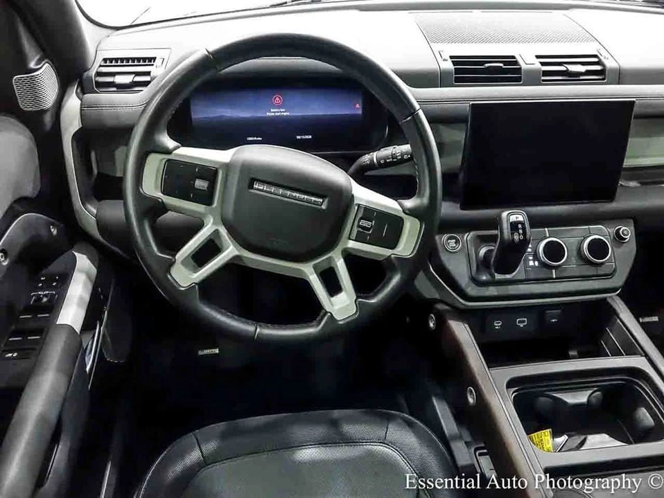 2023 Land Rover Defender L663 - Image 17 of 20