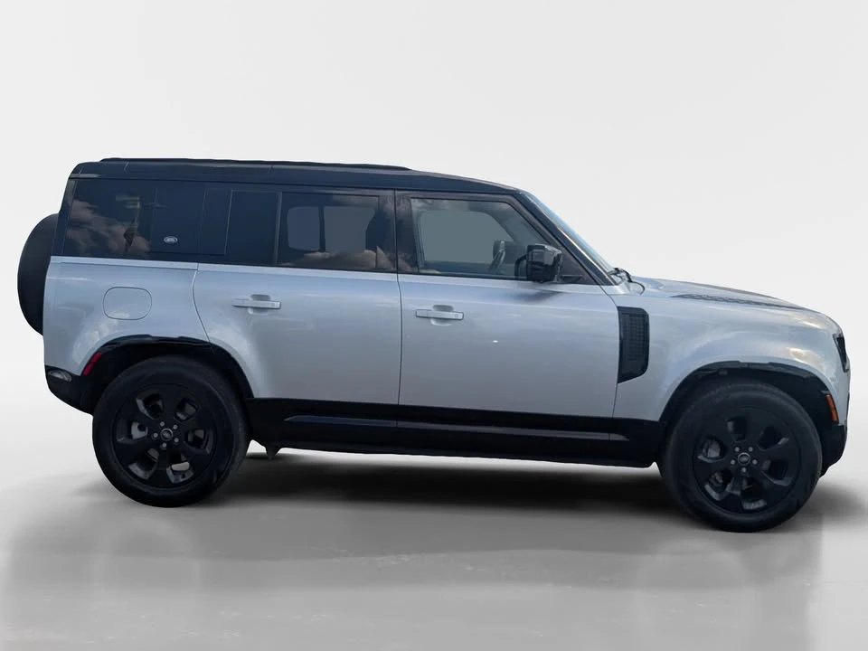 2023 Land Rover Defender L663 - Image 2 of 20