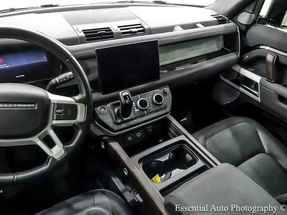 2023 Land Rover Defender L663 - Image 18 of 20