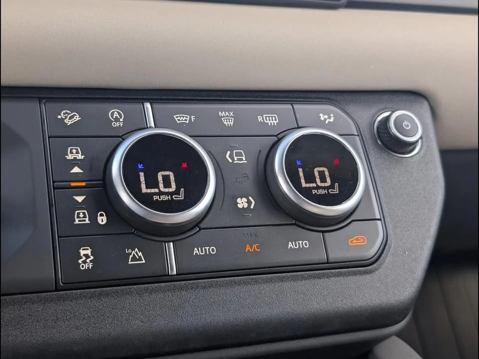 2023 Land Rover Defender L663 - Image 15 of 20