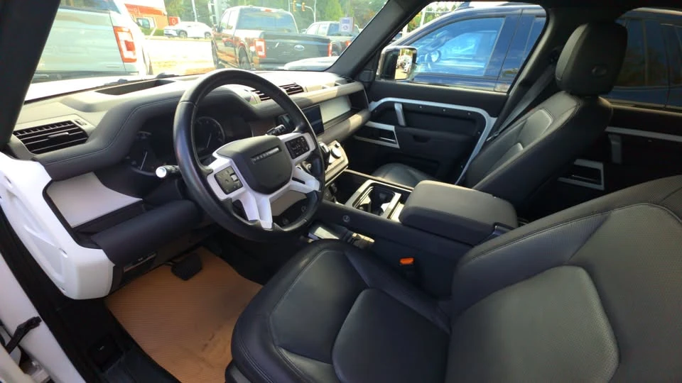 2023 Land Rover Defender L663 - Image 3 of 6