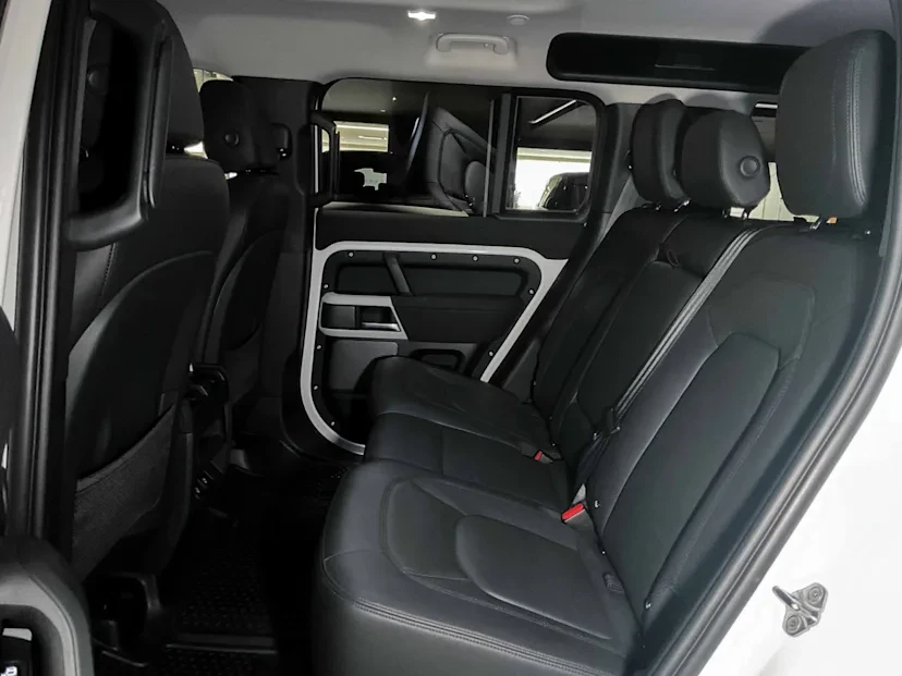 2023 Land Rover Defender L663 - Image 8 of 10