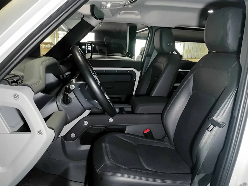 2023 Land Rover Defender L663 - Image 3 of 10