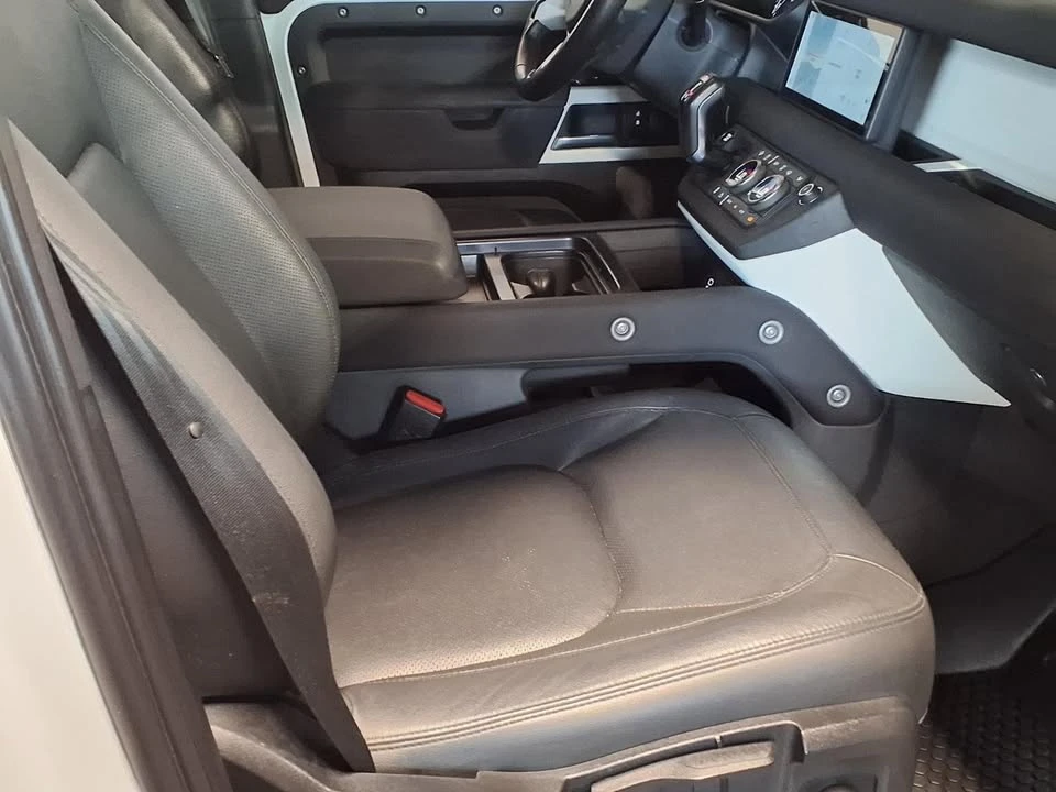2023 Land Rover Defender L663 - Image 11 of 20