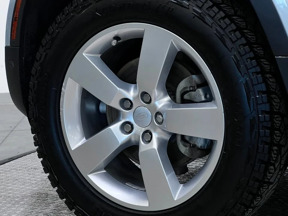 2023 Land Rover Defender L663 - Image 10 of 20