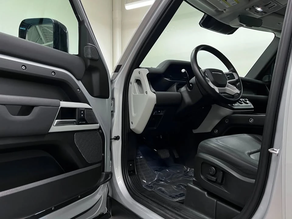 2023 Land Rover Defender L663 - Image 4 of 20