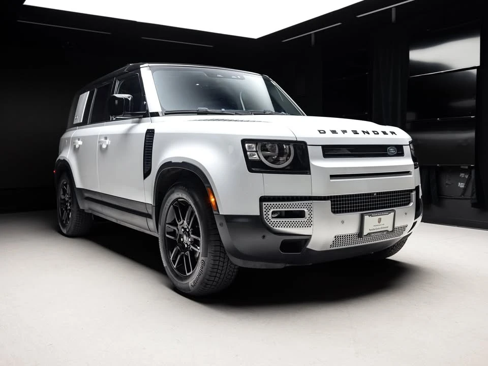 2023 Land Rover Defender L663 - Image 3 of 19