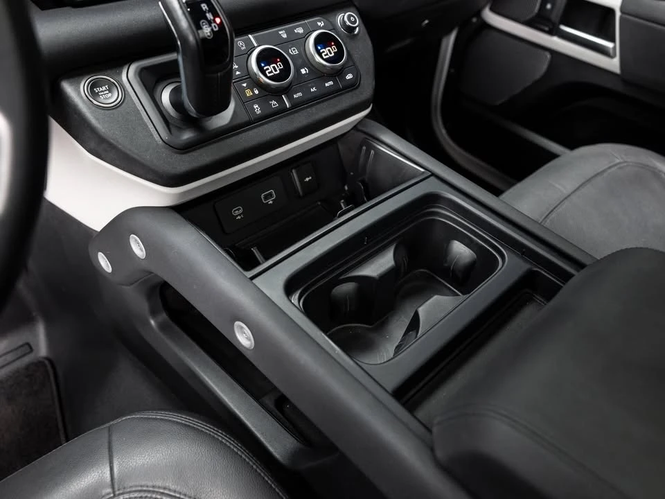 2023 Land Rover Defender L663 - Image 18 of 19