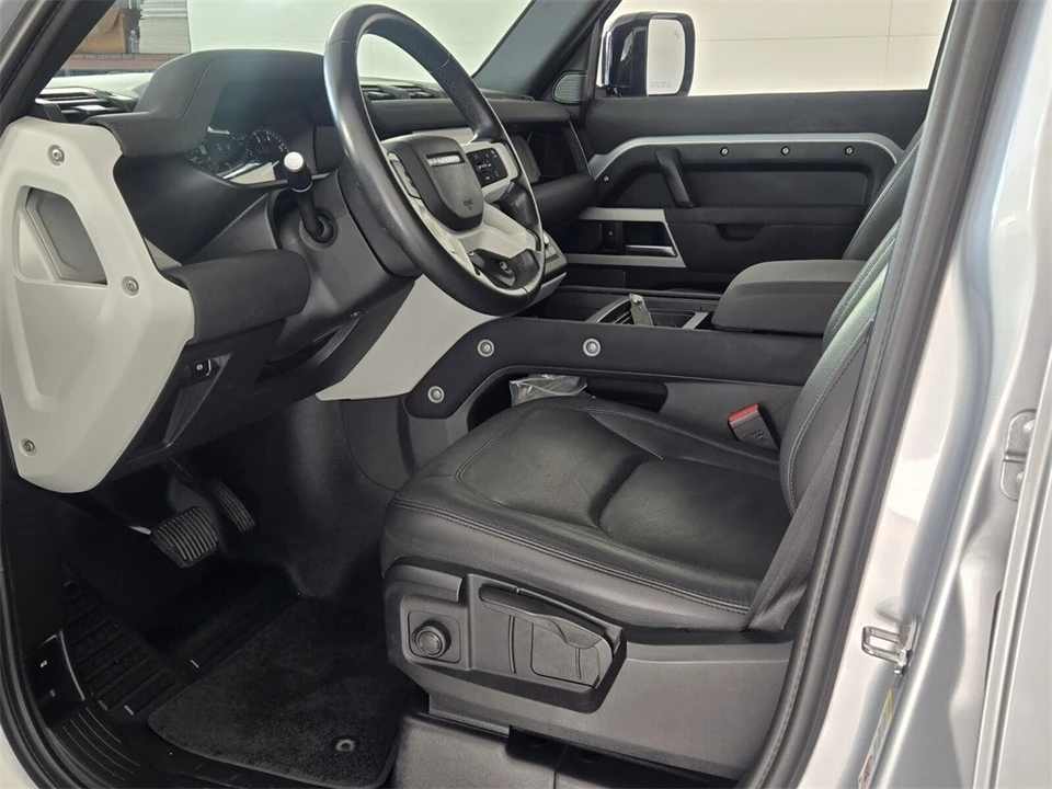 2023 Land Rover Defender L663 - Image 7 of 12