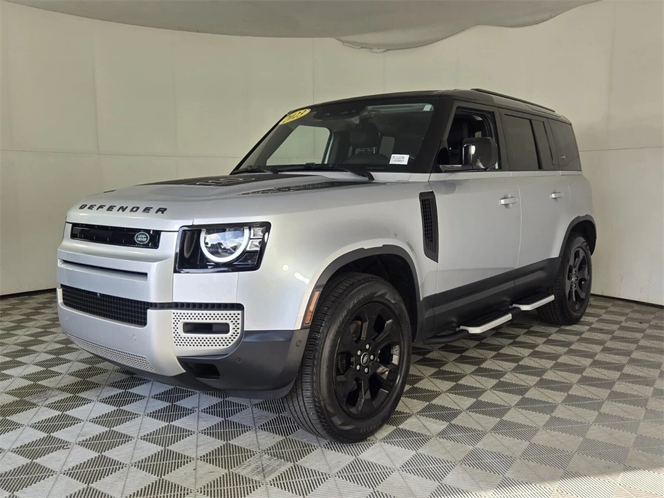 2023 Land Rover Defender L663 - Image 4 of 12