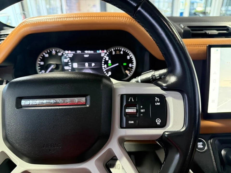 2023 Land Rover Defender L663 - Image 14 of 31