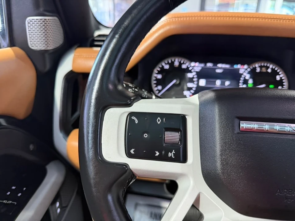 2023 Land Rover Defender L663 - Image 15 of 31