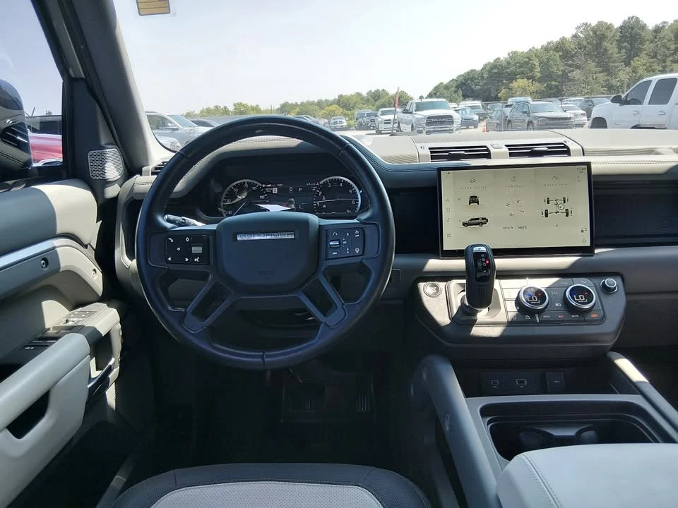 2023 Land Rover Defender L663 - Image 4 of 7