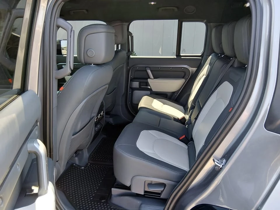 2023 Land Rover Defender L663 - Image 6 of 7