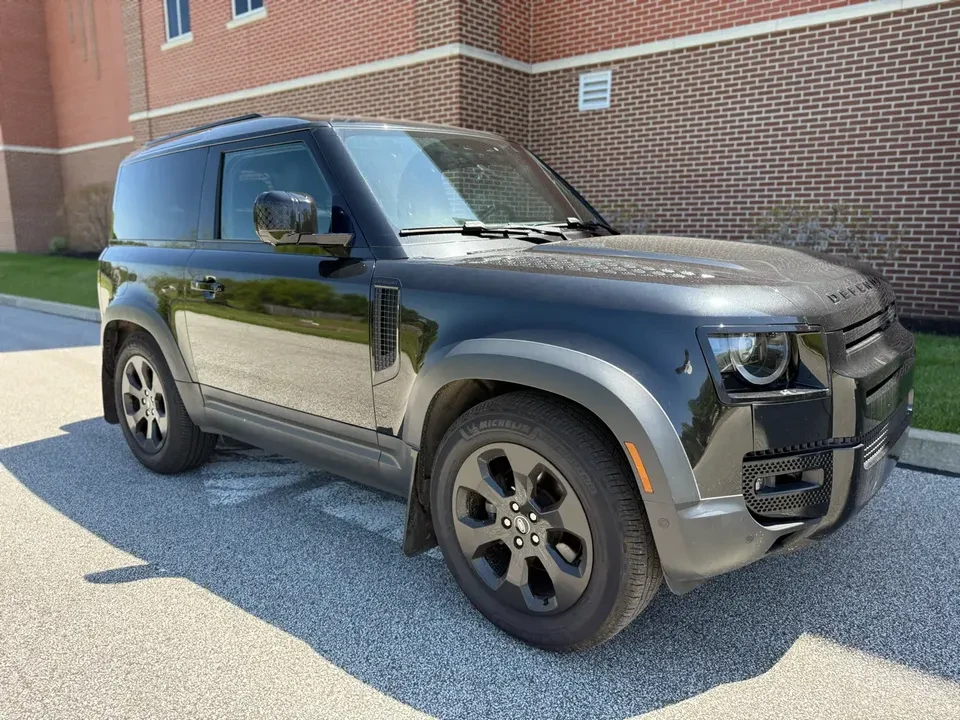 2023 Land Rover Defender L663 - Image 7 of 11
