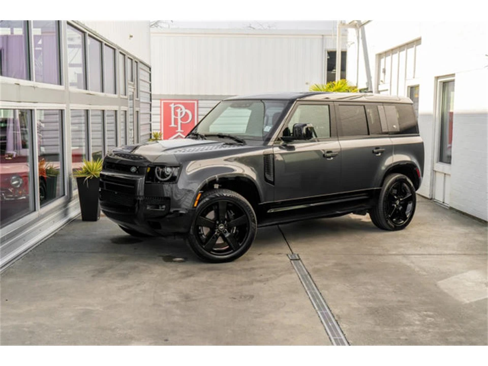 2023 Land Rover Defender L663 - Image 2 of 12