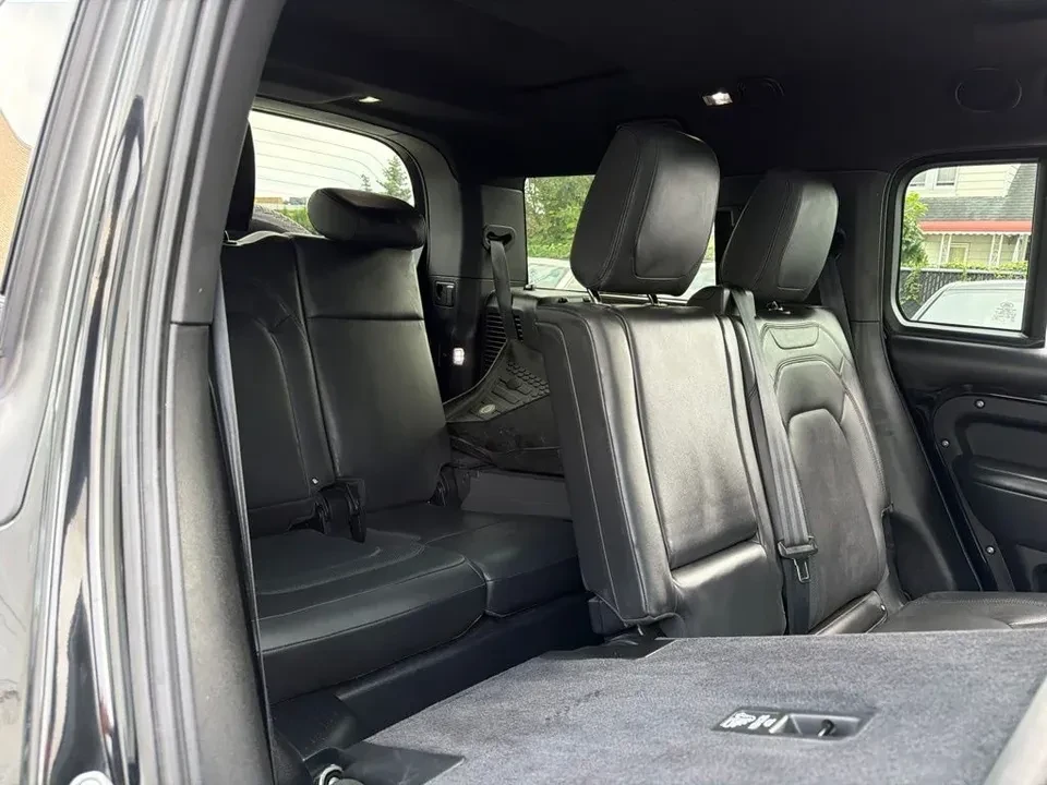 2023 Land Rover Defender L663 - Image 16 of 19