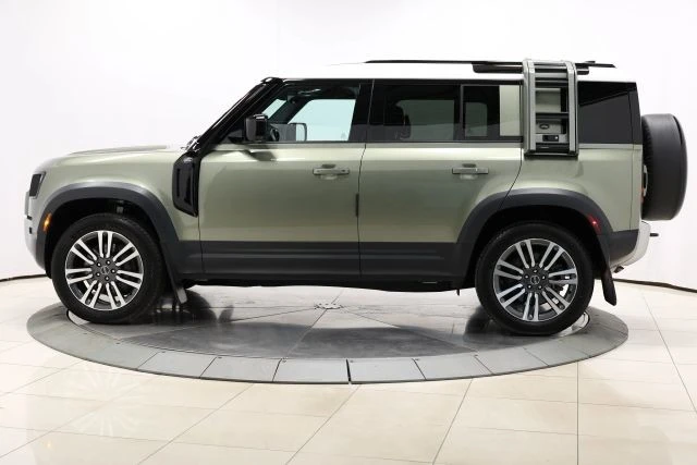 2023 Land Rover Defender L663 - Image 7 of 12