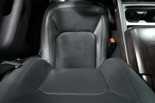 2023 Land Rover Defender L663 - Image 18 of 21