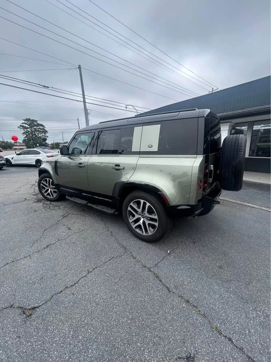 2023 Land Rover Defender L663 - Image 2 of 12