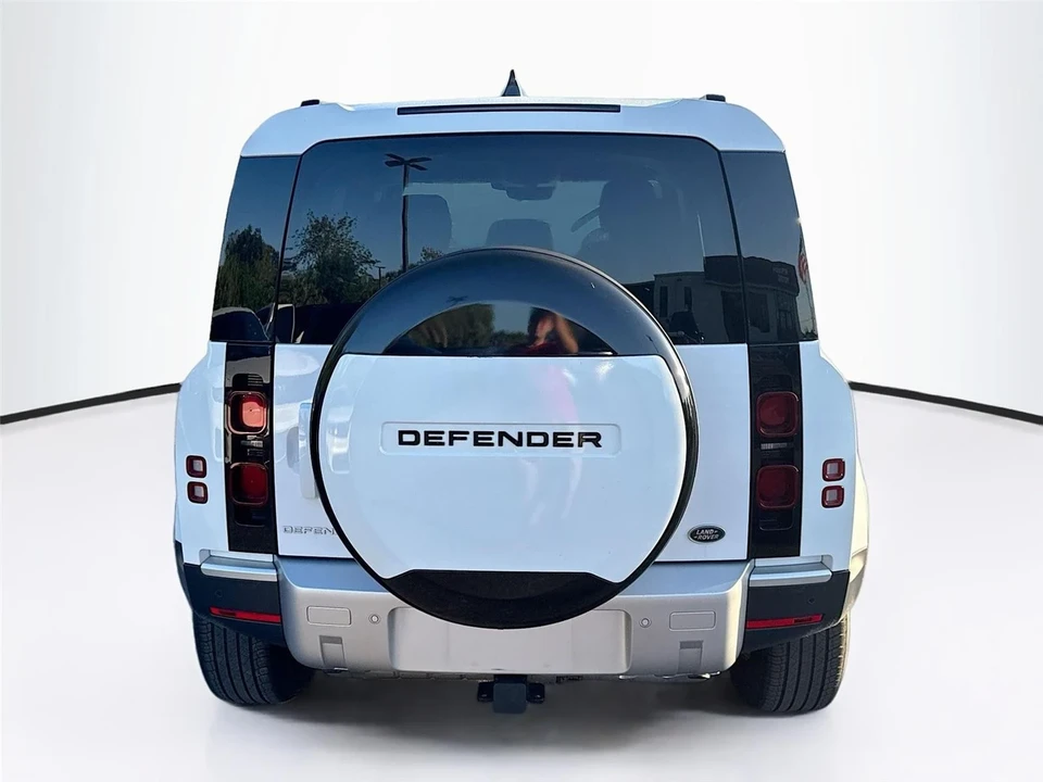 2023 Land Rover Defender L663 - Image 6 of 12