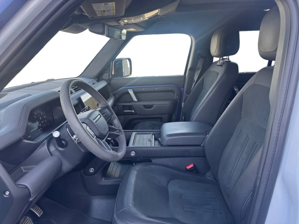 2023 Land Rover Defender V8 - Image 9 of 20
