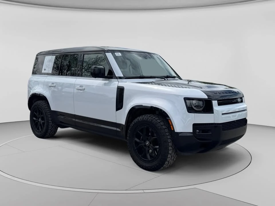 2023 Land Rover Defender V8 - Image 7 of 20