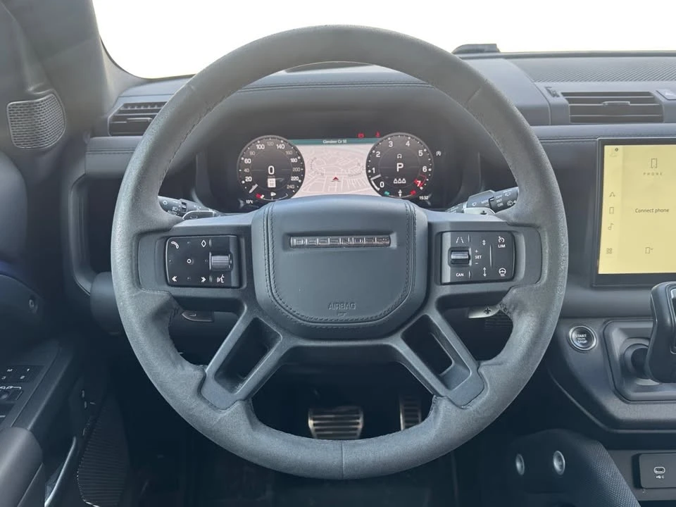2023 Land Rover Defender V8 - Image 11 of 20