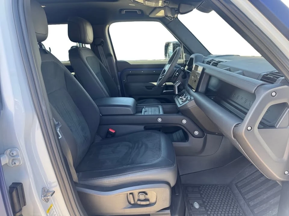 2023 Land Rover Defender V8 - Image 16 of 20