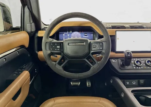 2023 Land Rover Defender V8 110