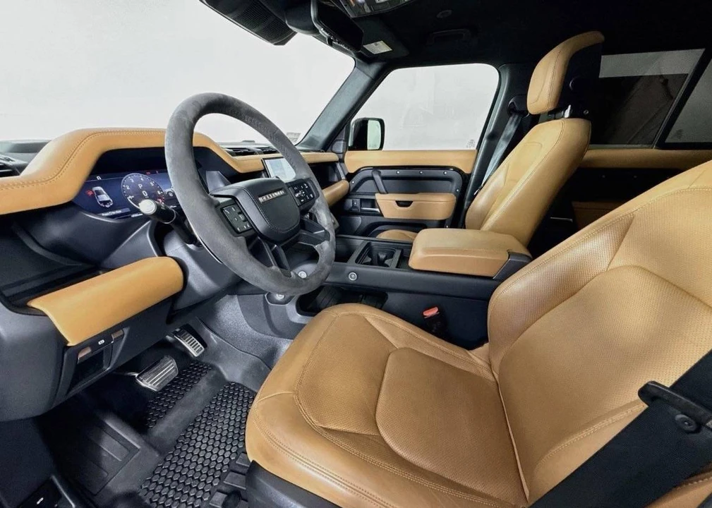 2023 Land Rover Defender V8 - Image 3 of 10