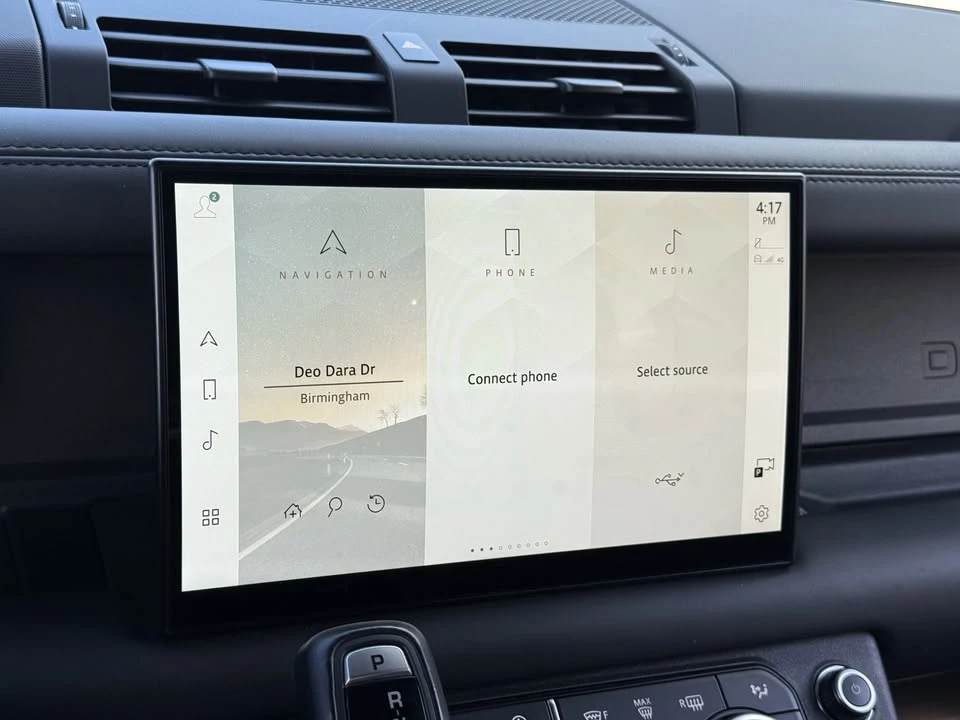2023 Land Rover Defender V8 - Image 12 of 19