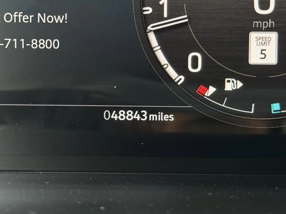 2023 Land Rover Defender V8 - Image 11 of 19
