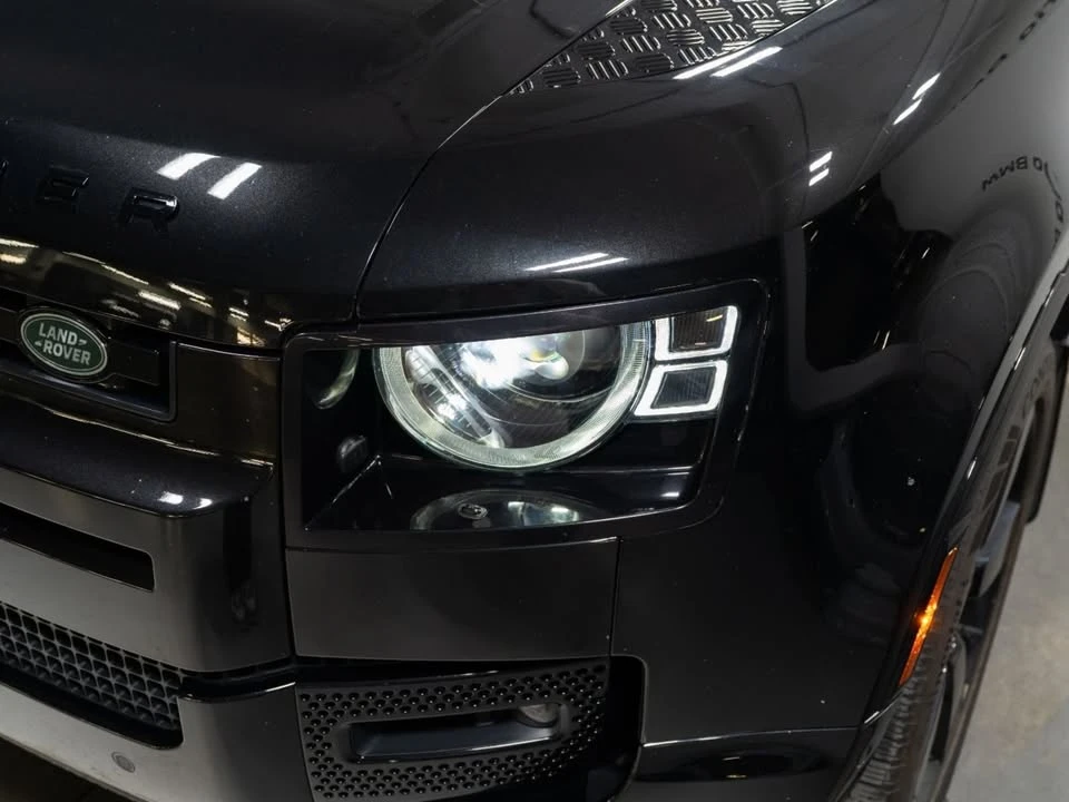 2023 Land Rover Defender V8 - Image 10 of 20