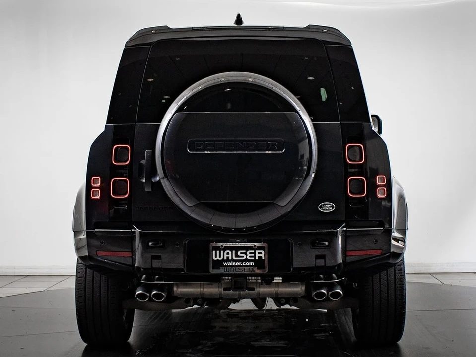 2023 Land Rover Defender L663 - Image 7 of 21