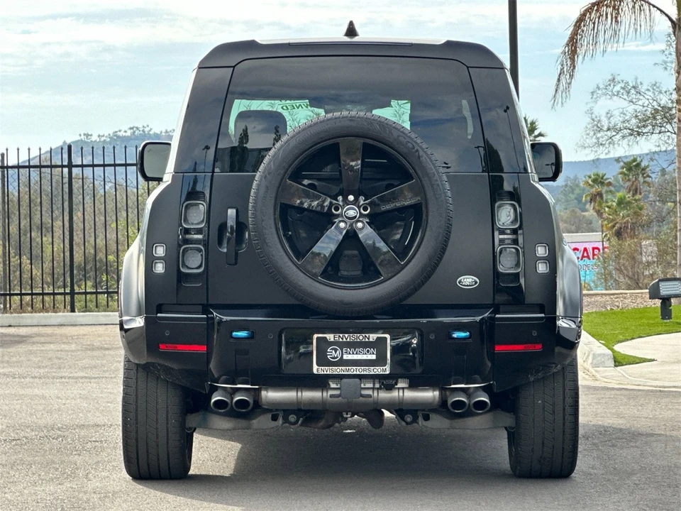 2023 Land Rover Defender L663 - Image 4 of 12