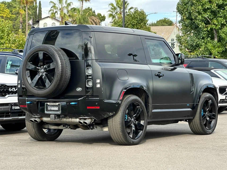 2023 Land Rover Defender L663 - Image 3 of 12