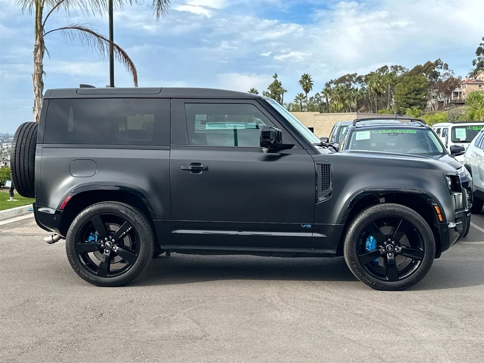 2023 Land Rover Defender L663 - Image 2 of 12