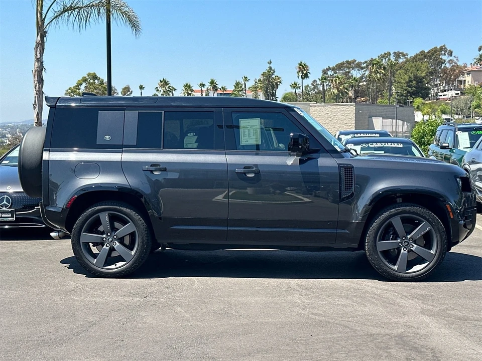 2023 Land Rover Defender L663 - Image 2 of 12