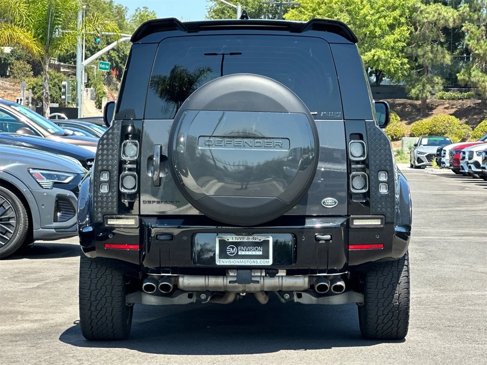 2023 Land Rover Defender L663 - Image 4 of 12