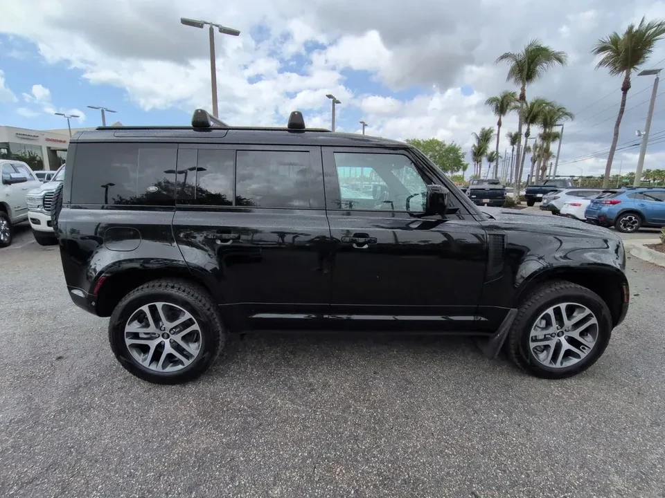 2023 Land Rover Defender L663 - Image 6 of 14