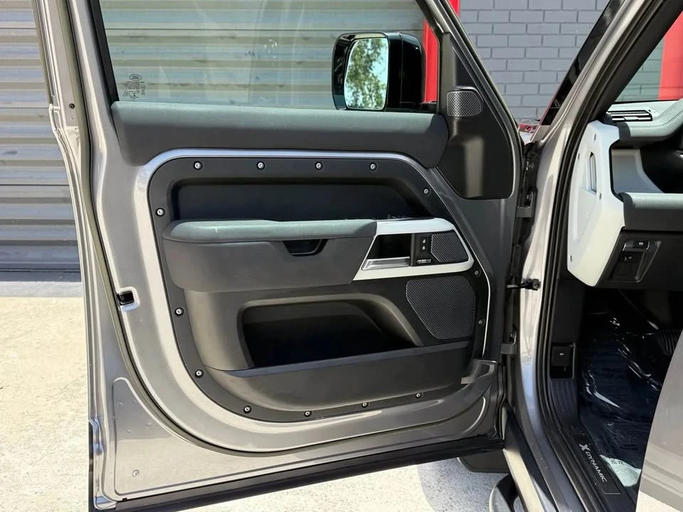2023 Land Rover Defender L663 - Image 6 of 16