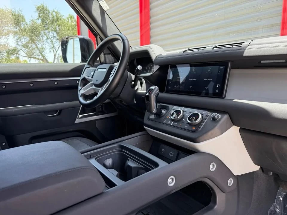 2023 Land Rover Defender L663 - Image 7 of 16